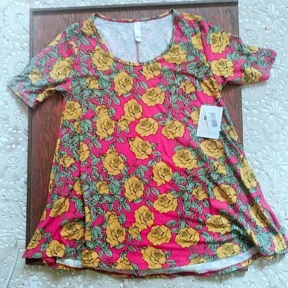 NWT 3/$40 LuLaRoe Perfect T Pink Floral S - Picture 1 of 6